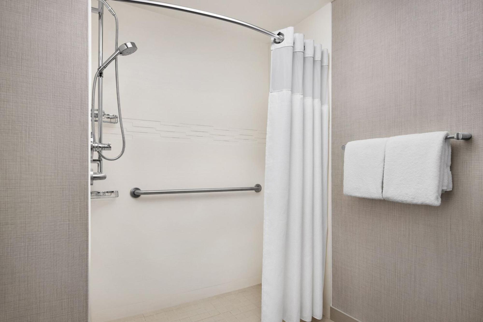 Residence Inn By Marriott Philadelphia Langhorne Bagian luar foto