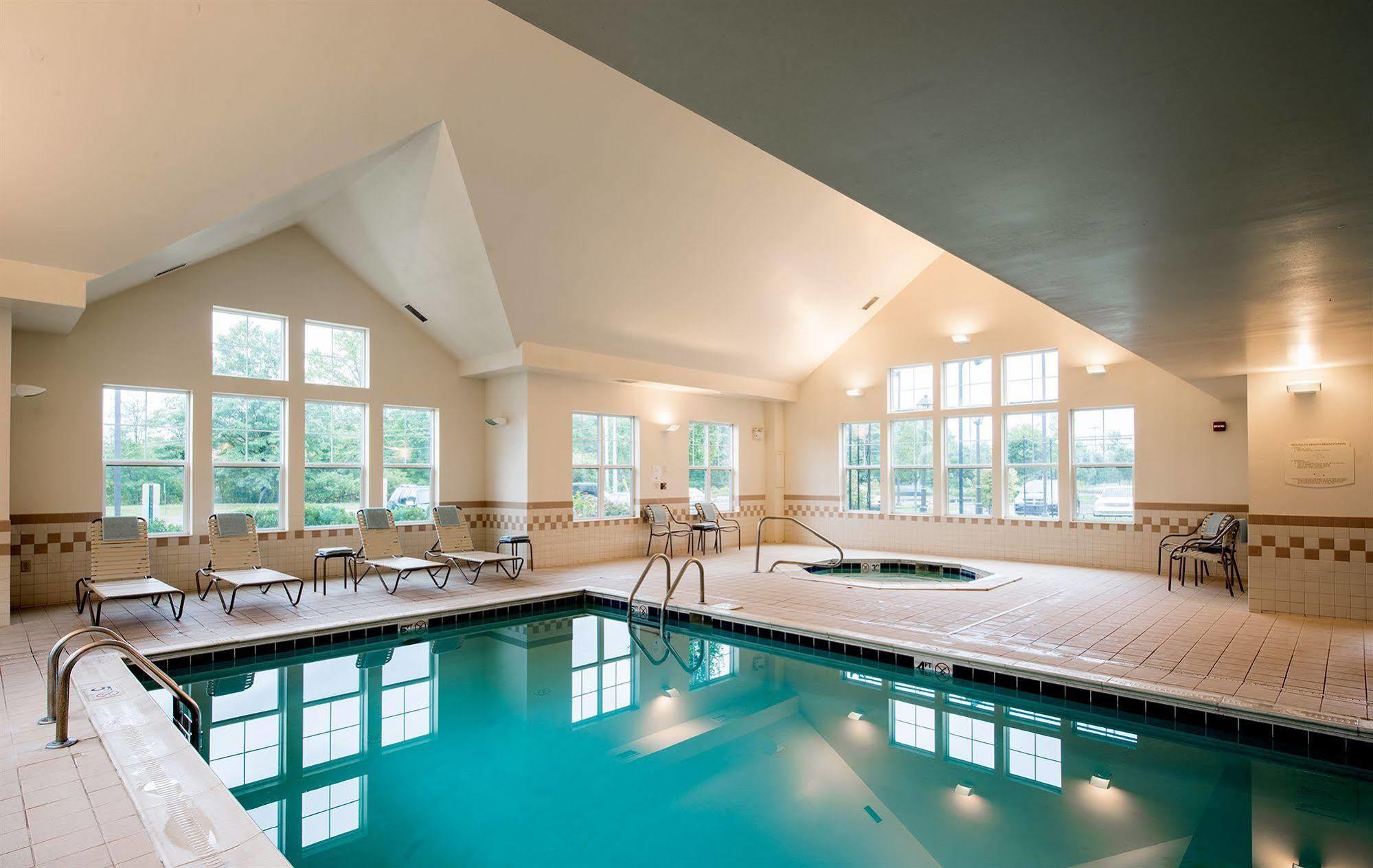 Residence Inn By Marriott Philadelphia Langhorne Bagian luar foto